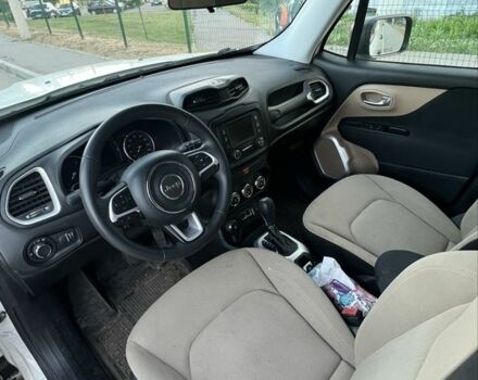 Белый Джип Другая, объемом двигателя 2.4 л и пробегом 111 тыс. км за 13000 $, фото 5 на Automoto.ua