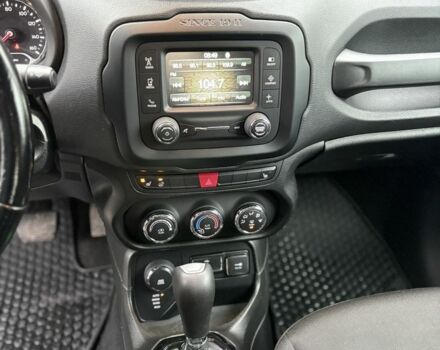 Білий Джип Інша, об'ємом двигуна 2.4 л та пробігом 230 тис. км за 12300 $, фото 20 на Automoto.ua