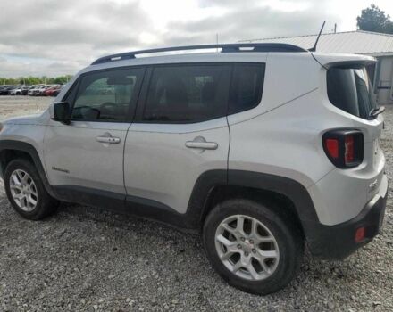 Белый Джип Другая, объемом двигателя 2.4 л и пробегом 144 тыс. км за 2100 $, фото 1 на Automoto.ua