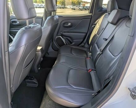 Белый Джип Другая, объемом двигателя 2.4 л и пробегом 40 тыс. км за 7100 $, фото 11 на Automoto.ua