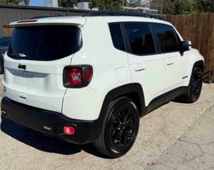 Белый Джип Другая, объемом двигателя 2.4 л и пробегом 34 тыс. км за 10200 $, фото 5 на Automoto.ua