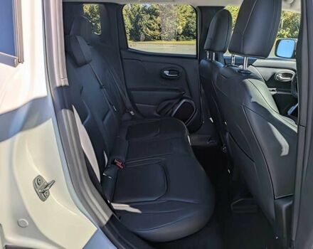 Белый Джип Другая, объемом двигателя 2.4 л и пробегом 40 тыс. км за 7100 $, фото 12 на Automoto.ua