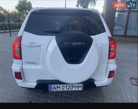 Белый Джип Другая, объемом двигателя 1.6 л и пробегом 88 тыс. км за 8600 $, фото 2 на Automoto.ua