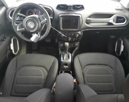 Белый Джип Другая, объемом двигателя 2.4 л и пробегом 144 тыс. км за 2100 $, фото 7 на Automoto.ua