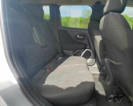 Белый Джип Другая, объемом двигателя 2.4 л и пробегом 144 тыс. км за 2100 $, фото 9 на Automoto.ua