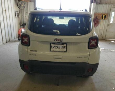 Белый Джип Другая, объемом двигателя 1.3 л и пробегом 70 тыс. км за 2500 $, фото 5 на Automoto.ua