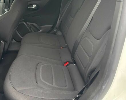 Белый Джип Другая, объемом двигателя 2.4 л и пробегом 32 тыс. км за 4000 $, фото 12 на Automoto.ua