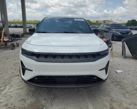 Белый Джип Другая, объемом двигателя 0 л и пробегом 4 тыс. км за 35000 $, фото 1 на Automoto.ua