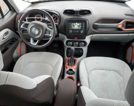 Бежевый Джип Другая, объемом двигателя 2.4 л и пробегом 170 тыс. км за 1800 $, фото 7 на Automoto.ua