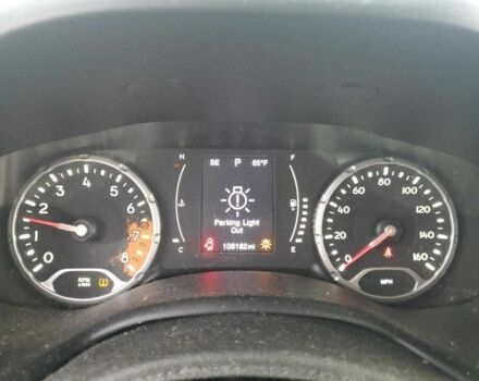 Бежевый Джип Другая, объемом двигателя 2.4 л и пробегом 170 тыс. км за 1800 $, фото 8 на Automoto.ua