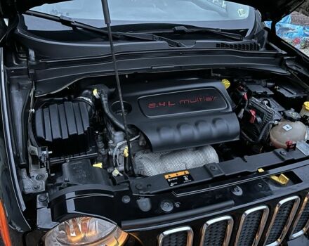 Черный Джип Другая, объемом двигателя 2.4 л и пробегом 148 тыс. км за 11500 $, фото 7 на Automoto.ua