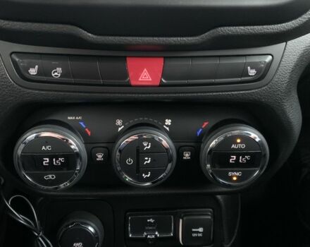 Черный Джип Другая, объемом двигателя 2.4 л и пробегом 213 тыс. км за 12000 $, фото 10 на Automoto.ua