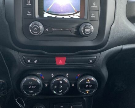 Черный Джип Другая, объемом двигателя 2.4 л и пробегом 213 тыс. км за 12000 $, фото 11 на Automoto.ua