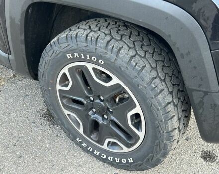 Чорний Джип Інша, об'ємом двигуна 2.4 л та пробігом 160 тис. км за 8500 $, фото 3 на Automoto.ua