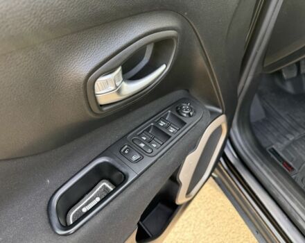 Черный Джип Другая, объемом двигателя 2.4 л и пробегом 190 тыс. км за 11800 $, фото 11 на Automoto.ua