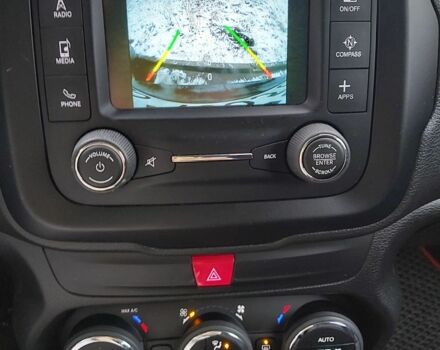 Черный Джип Другая, объемом двигателя 2.4 л и пробегом 240 тыс. км за 13750 $, фото 8 на Automoto.ua