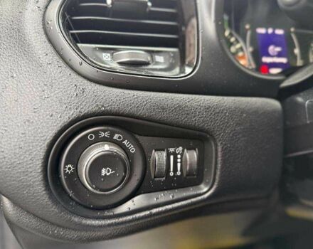 Черный Джип Другая, объемом двигателя 2.4 л и пробегом 189 тыс. км за 12500 $, фото 12 на Automoto.ua