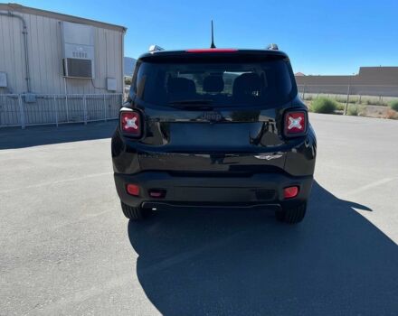 Черный Джип Другая, объемом двигателя 2.4 л и пробегом 74 тыс. км за 8000 $, фото 3 на Automoto.ua