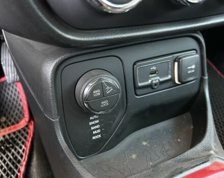 Чорний Джип Інша, об'ємом двигуна 2.4 л та пробігом 160 тис. км за 8500 $, фото 14 на Automoto.ua