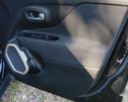 Черный Джип Другая, объемом двигателя 2.4 л и пробегом 155 тыс. км за 13700 $, фото 11 на Automoto.ua