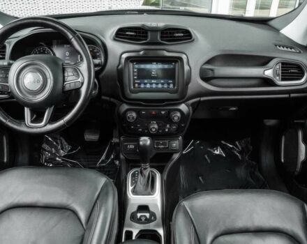 Черный Джип Другая, объемом двигателя 2.4 л и пробегом 44 тыс. км за 1100 $, фото 6 на Automoto.ua