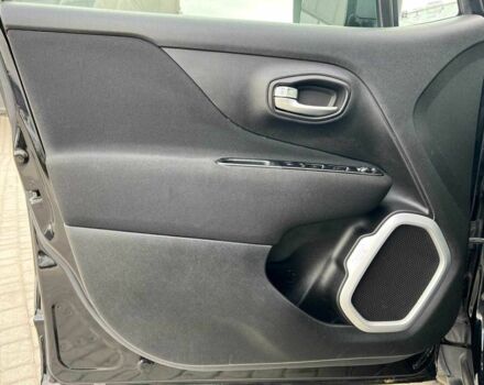 Чорний Джип Інша, об'ємом двигуна 2.4 л та пробігом 152 тис. км за 10940 $, фото 9 на Automoto.ua