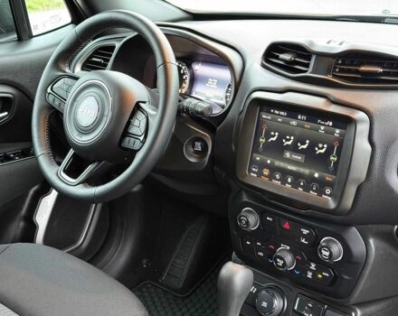 Чорний Джип Інша, об'ємом двигуна 2.4 л та пробігом 43 тис. км за 16850 $, фото 14 на Automoto.ua