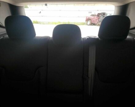 Красный Джип Другая, объемом двигателя 2.4 л и пробегом 69 тыс. км за 5000 $, фото 9 на Automoto.ua