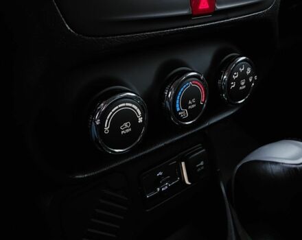 Желтый Джип Другая, объемом двигателя 2.4 л и пробегом 78 тыс. км за 11700 $, фото 23 на Automoto.ua