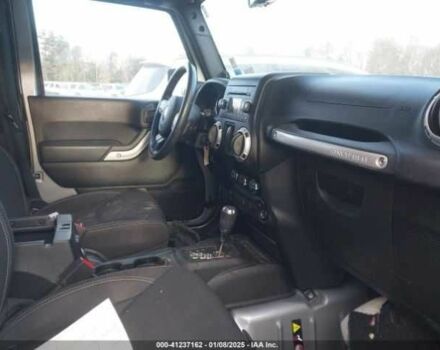 Сірий Джип Інша, об'ємом двигуна 3.6 л та пробігом 48 тис. км за 4500 $, фото 4 на Automoto.ua