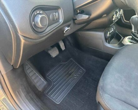 Серый Джип Другая, объемом двигателя 2.4 л и пробегом 223 тыс. км за 12850 $, фото 12 на Automoto.ua