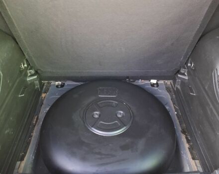 Серый Джип Другая, объемом двигателя 2.4 л и пробегом 83 тыс. км за 17000 $, фото 1 на Automoto.ua