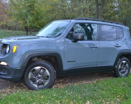 Серый Джип Другая, объемом двигателя 2.4 л и пробегом 223 тыс. км за 12850 $, фото 2 на Automoto.ua