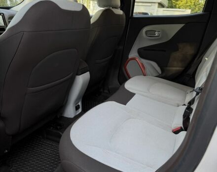 Серый Джип Другая, объемом двигателя 2.4 л и пробегом 203 тыс. км за 12999 $, фото 17 на Automoto.ua