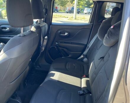 Серый Джип Другая, объемом двигателя 2.4 л и пробегом 160 тыс. км за 12500 $, фото 12 на Automoto.ua