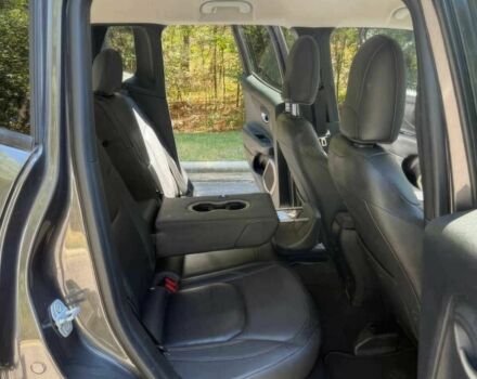 Серый Джип Другая, объемом двигателя 2.4 л и пробегом 64 тыс. км за 4900 $, фото 10 на Automoto.ua