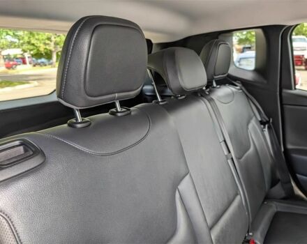 Серый Джип Другая, объемом двигателя 2.4 л и пробегом 74 тыс. км за 11000 $, фото 12 на Automoto.ua