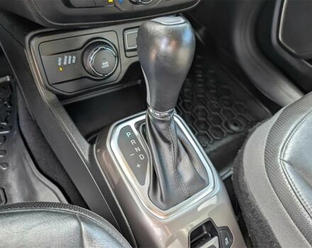 Серый Джип Другая, объемом двигателя 2.4 л и пробегом 74 тыс. км за 11000 $, фото 20 на Automoto.ua