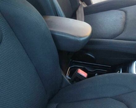 Серый Джип Другая, объемом двигателя 2.4 л и пробегом 80 тыс. км за 14000 $, фото 4 на Automoto.ua