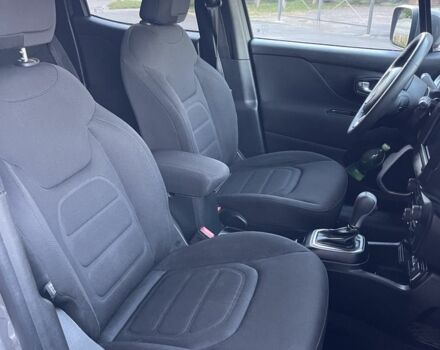 Сірий Джип Інша, об'ємом двигуна 2.4 л та пробігом 80 тис. км за 10900 $, фото 7 на Automoto.ua