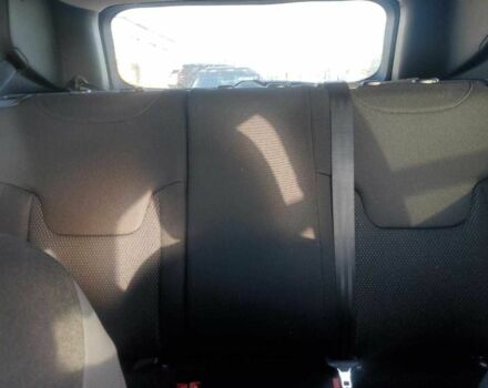 Серый Джип Другая, объемом двигателя 2.4 л и пробегом 149 тыс. км за 1900 $, фото 9 на Automoto.ua