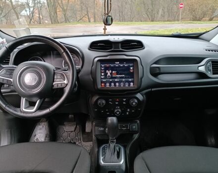 Сірий Джип Інша, об'ємом двигуна 1.3 л та пробігом 49 тис. км за 19490 $, фото 2 на Automoto.ua