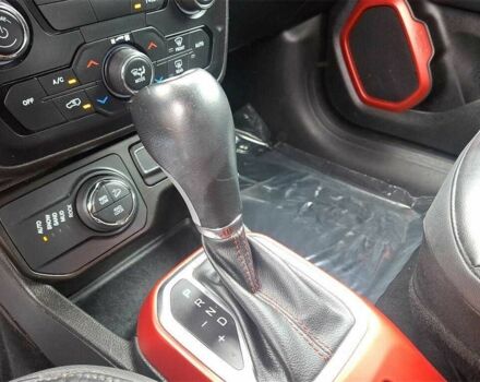 Сірий Джип Інша, об'ємом двигуна 1.3 л та пробігом 18 тис. км за 6000 $, фото 6 на Automoto.ua