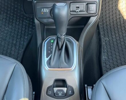 Серый Джип Другая, объемом двигателя 1.3 л и пробегом 27 тыс. км за 6500 $, фото 11 на Automoto.ua