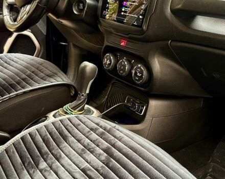 Синий Джип Другая, объемом двигателя 2.4 л и пробегом 103 тыс. км за 12700 $, фото 7 на Automoto.ua