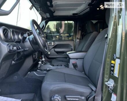 Зелений Джип Інша, об'ємом двигуна 3 л та пробігом 32 тис. км за 67000 $, фото 18 на Automoto.ua