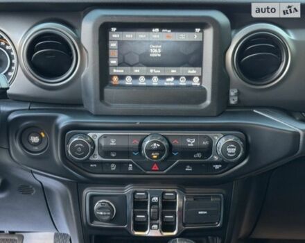 Зелений Джип Інша, об'ємом двигуна 3 л та пробігом 32 тис. км за 67000 $, фото 14 на Automoto.ua