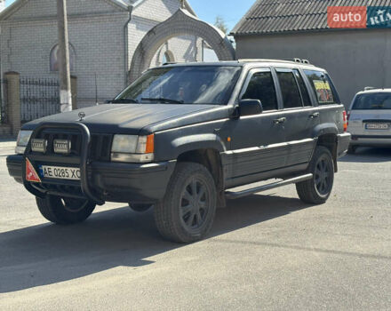 Белый Джип Гранд Чероки, объемом двигателя 3.96 л и пробегом 270 тыс. км за 6800 $, фото 2 на Automoto.ua