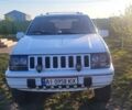 Білий Джип Grand Cherokee, об'ємом двигуна 4 л та пробігом 427 тис. км за 4000 $, фото 1 на Automoto.ua