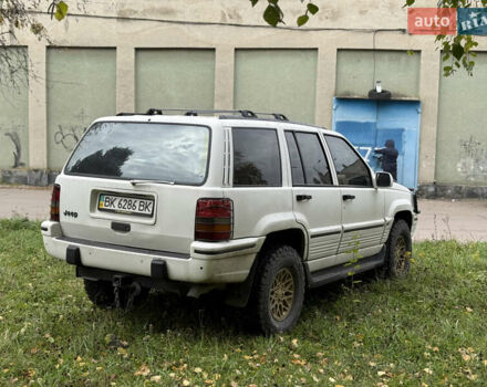 Белый Джип Гранд Чероки, объемом двигателя 5.2 л и пробегом 280 тыс. км за 6500 $, фото 3 на Automoto.ua